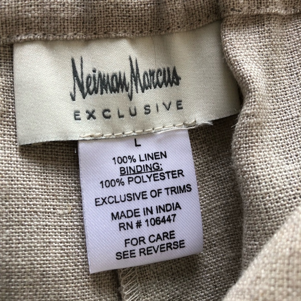 Neiman Marcus Linen Exclusive Women’s Cropped Pants. Beach, Summer, Casual.